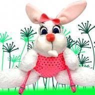 Крольчонок Кира с булавами